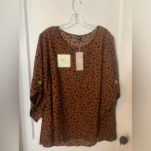 Emery Rose Woman’s top animal print